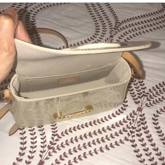 Cute! Vintage Louis Vuitton bag 💋 - Picture 2 of 15